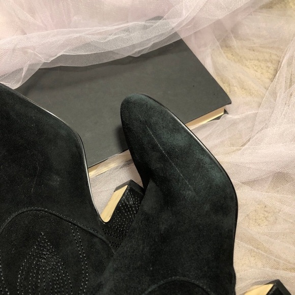 Marc Fisher 6.5 black suede booties - Picture 5 of 7